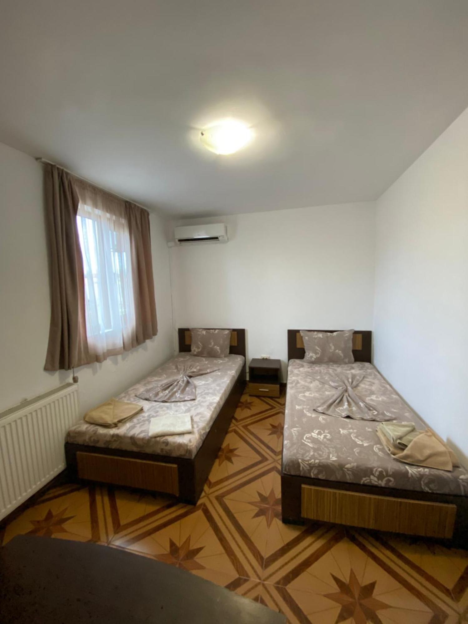 Guest Rooms Wild Duck Ezerets المظهر الخارجي الصورة