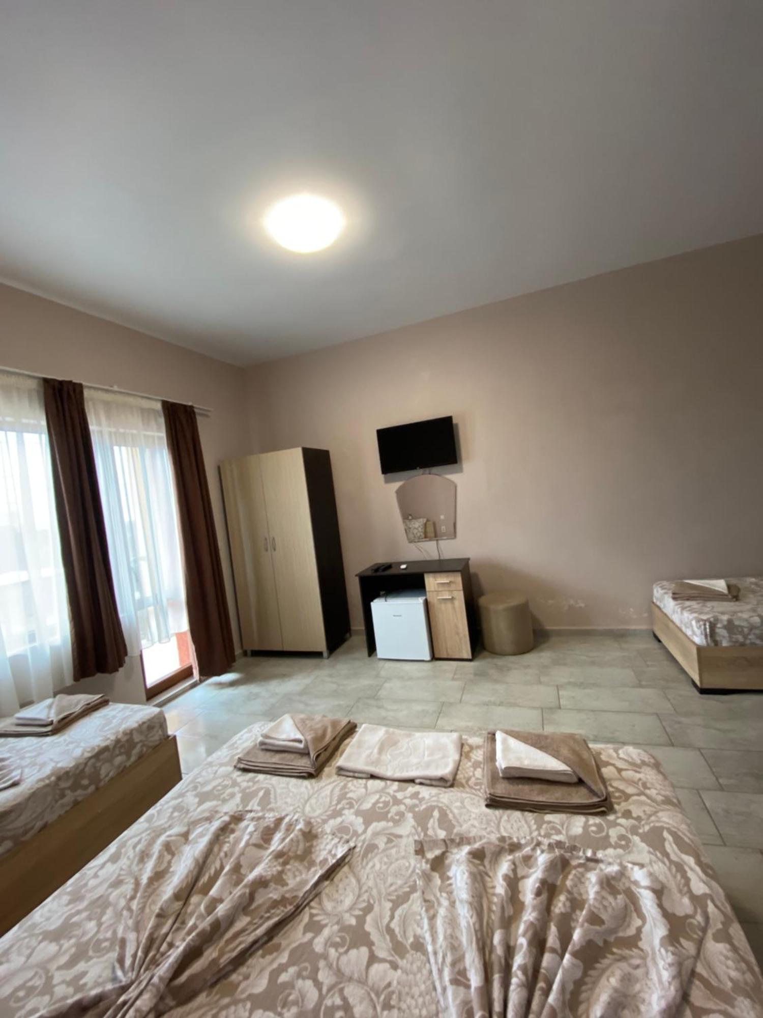 Guest Rooms Wild Duck Ezerets المظهر الخارجي الصورة