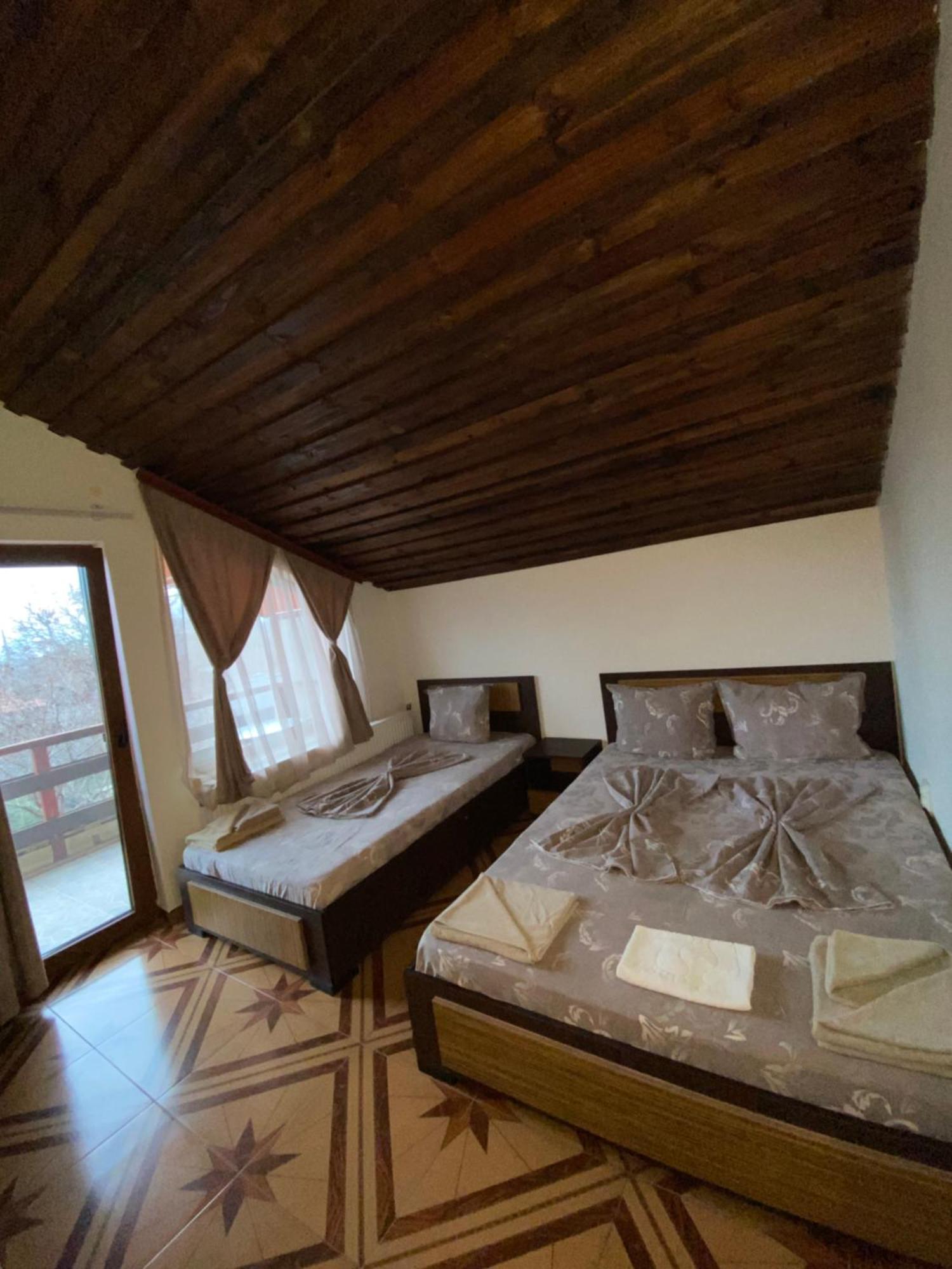 Guest Rooms Wild Duck Ezerets المظهر الخارجي الصورة